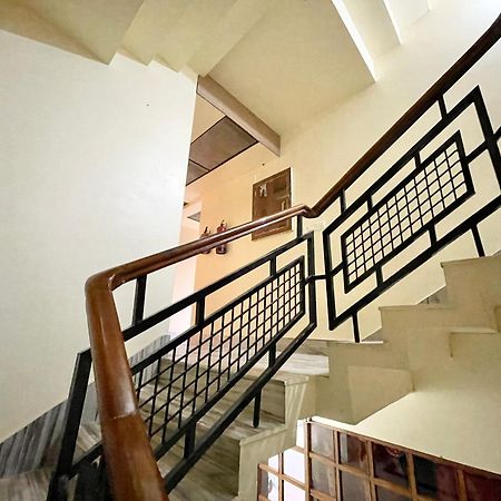 Hotel Shivam ! Varanasi होटल शिवम హోటల్ శివం ஹோட்டல் சிவம் Foreigner'S Choice ! Fully Air-Conditioned Hotel With Lift & Parking Availability, Near Kashi Vishwanath Temple, And Ganga Ghat, Best Hotel In Varanasi 2 Экстерьер фото